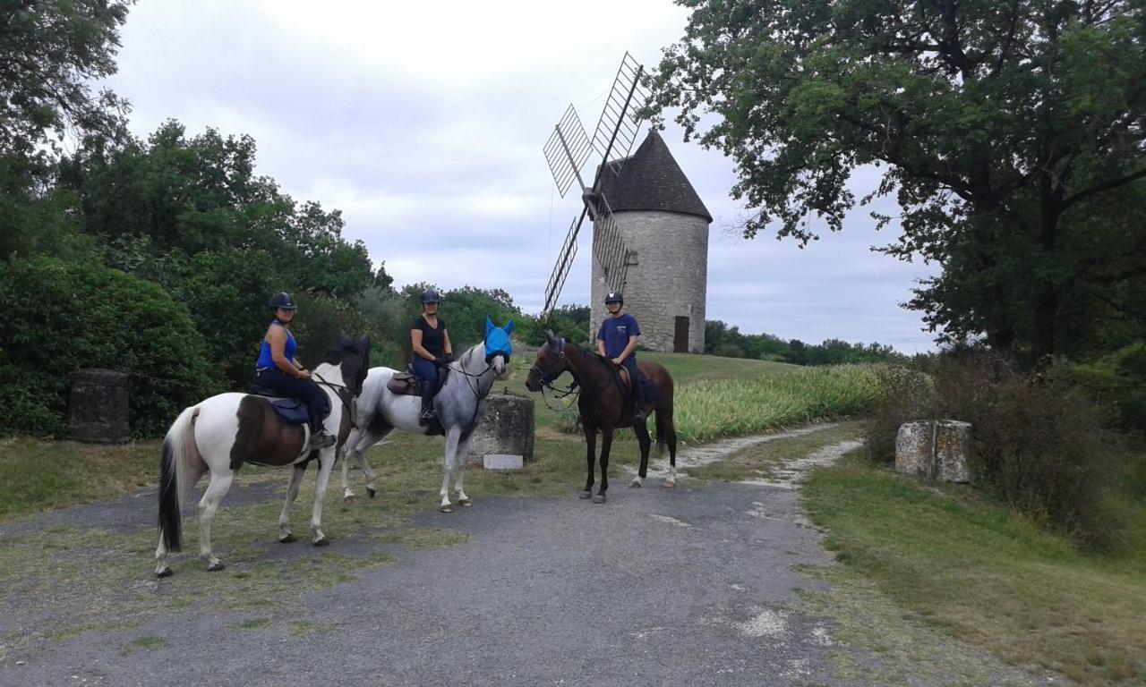 Ferme Equestre Des Abrons Villa Pailloles Eksteriør billede